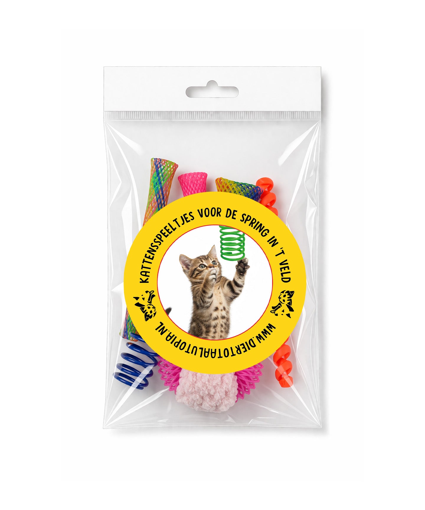 Kattenspeeltjes voor de spring in 't veld